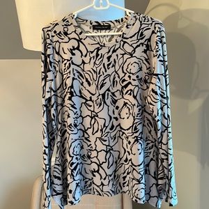 Blouse size L dressy top gray and black floral, poplin style